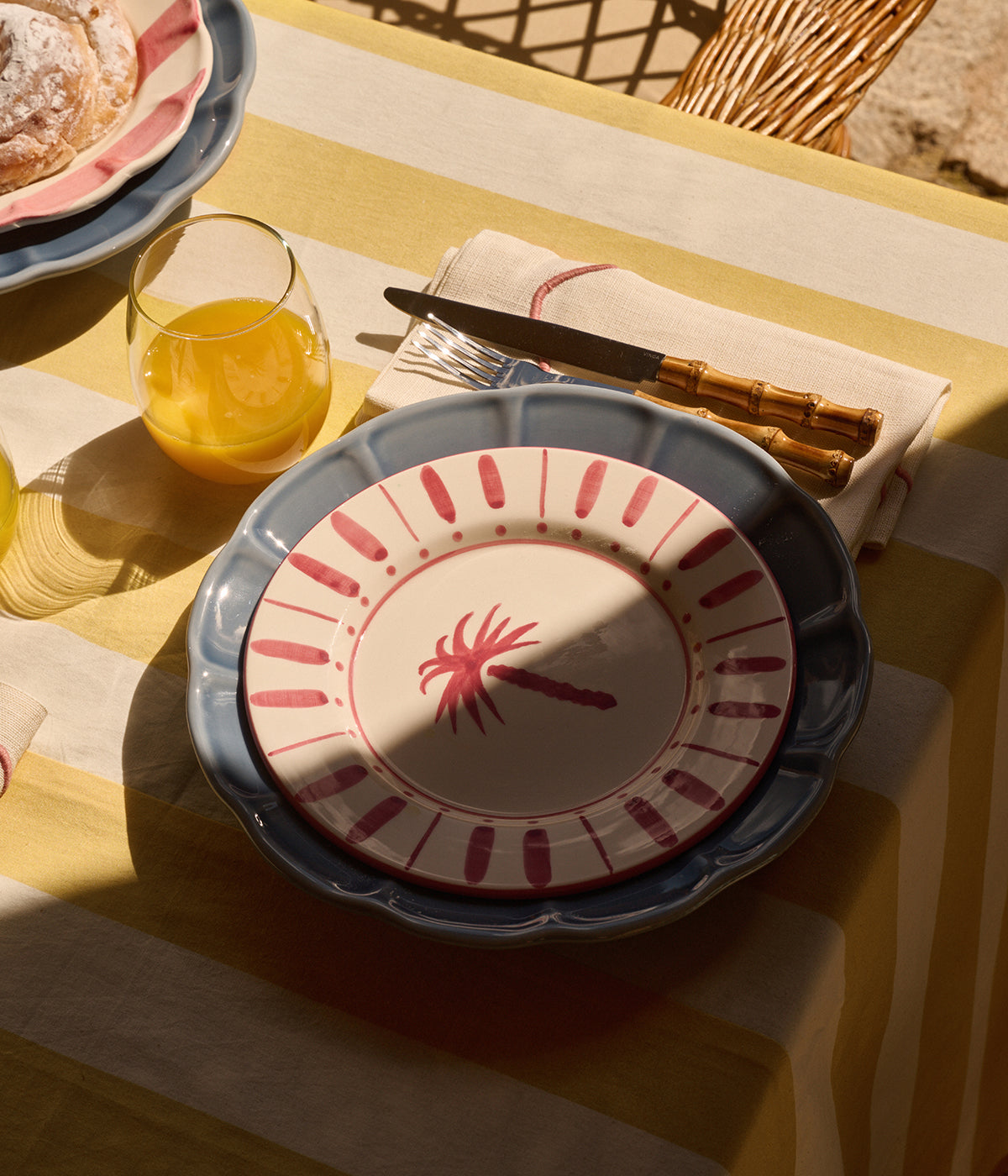Cannes dinner plate - Dark pink 28 cm