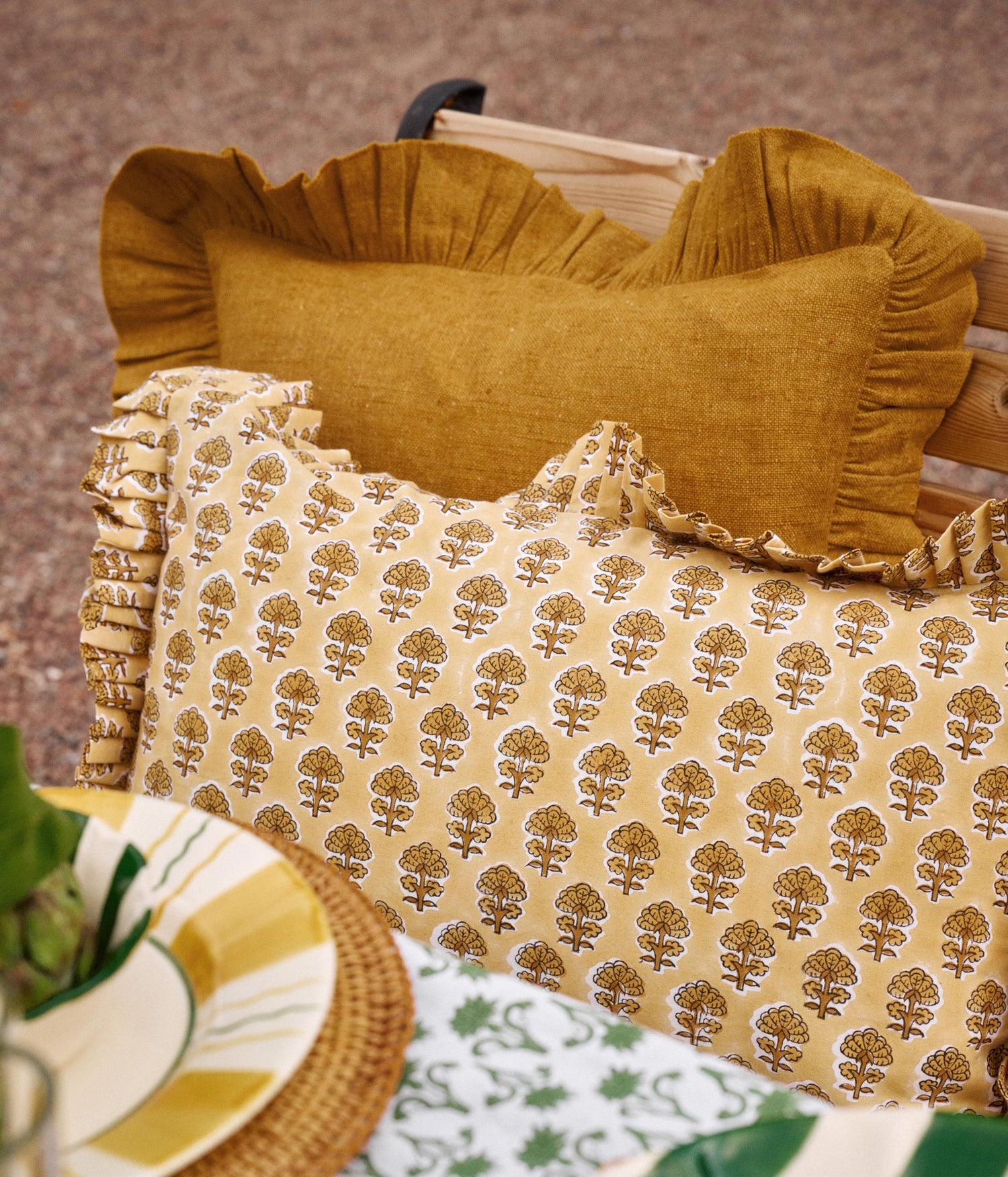 Primrose cushion cover - Light Ochre  40x60 cm